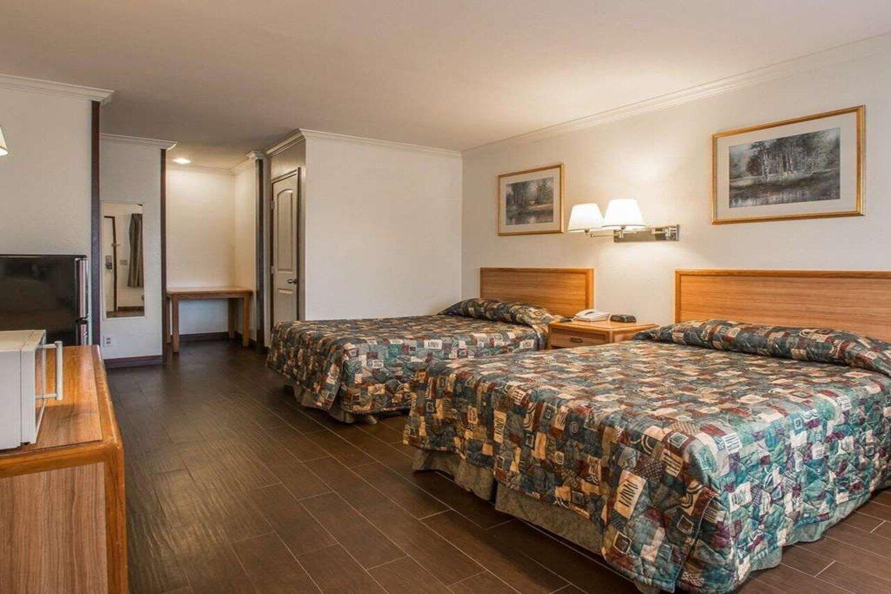 Rodeway Inn Riverside Eksteriør billede